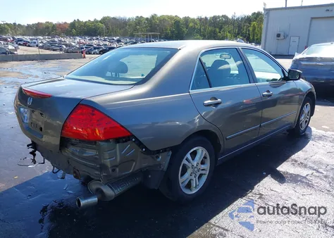 2006 Honda Accord 2.4 Ex from USA, damaged, VIN 1HGCM56746A054571